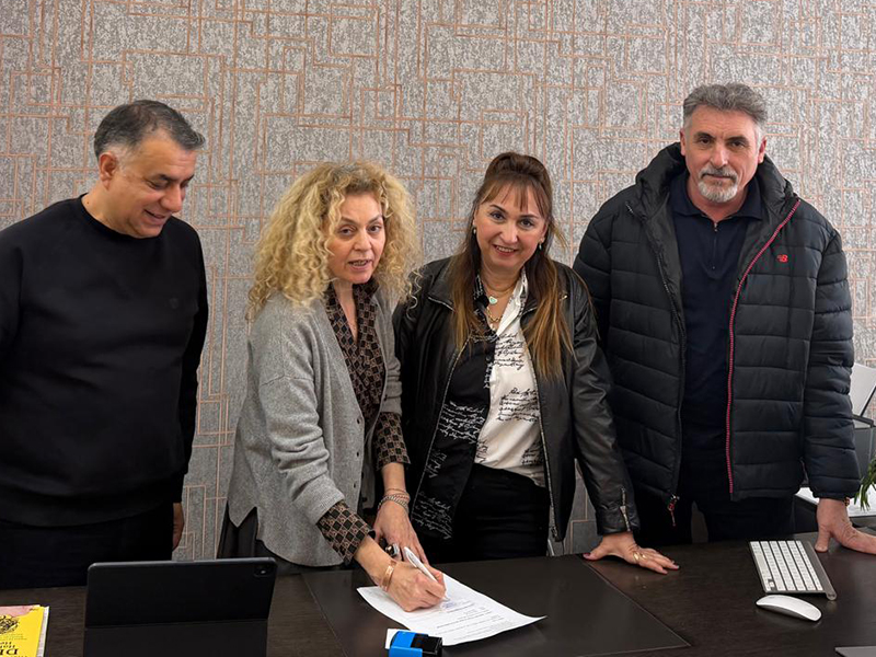 Üyelerimizi güçlendiren projelere imza atıyoruz.