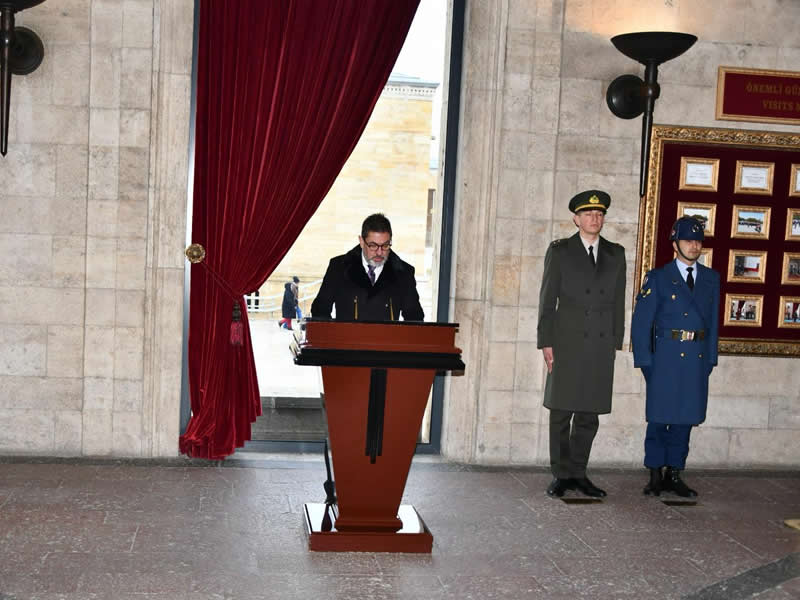 BASİAD Yönetim Kurulu üyelerimizle birlikte Anıtkabir' i ziyaret ettik.